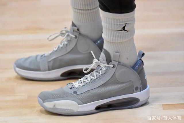 官宣:鹈鹕提前续约阿尔瓦拉多 新合同2年900万